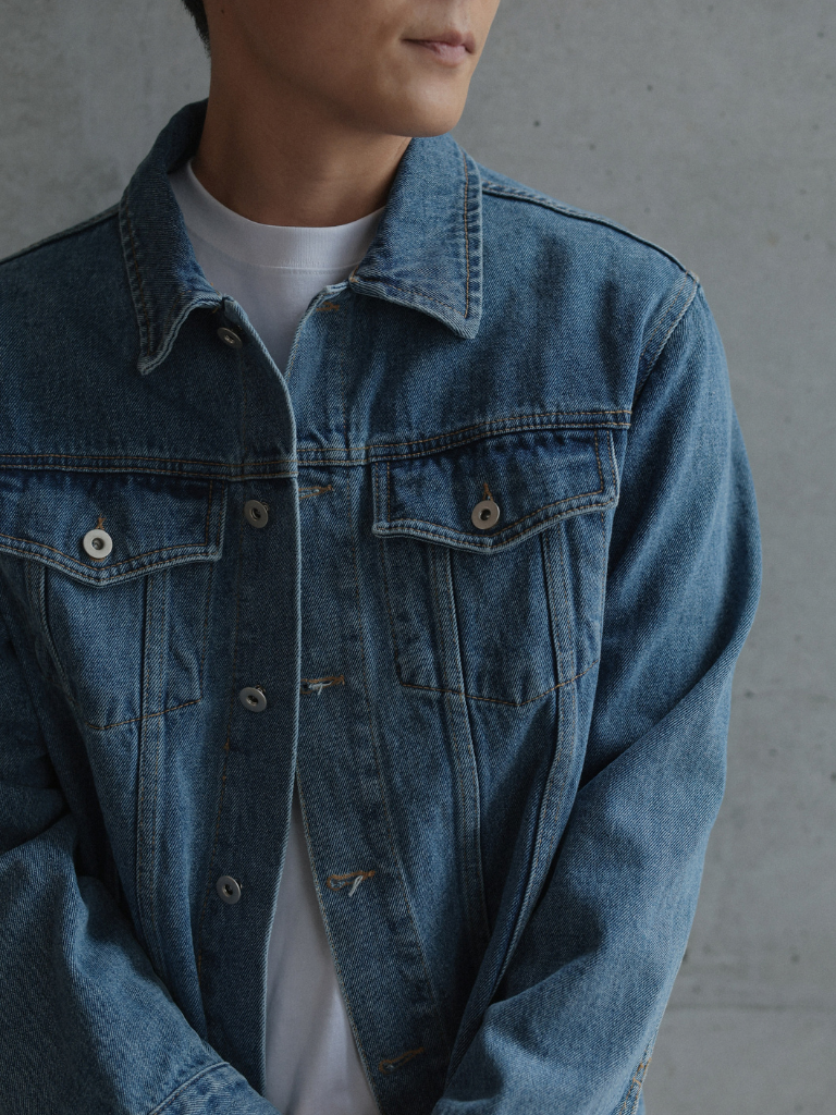 CUT OFF DENIM JACKET
