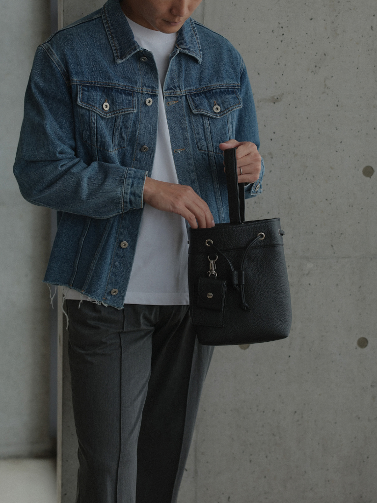 CUT OFF DENIM JACKET