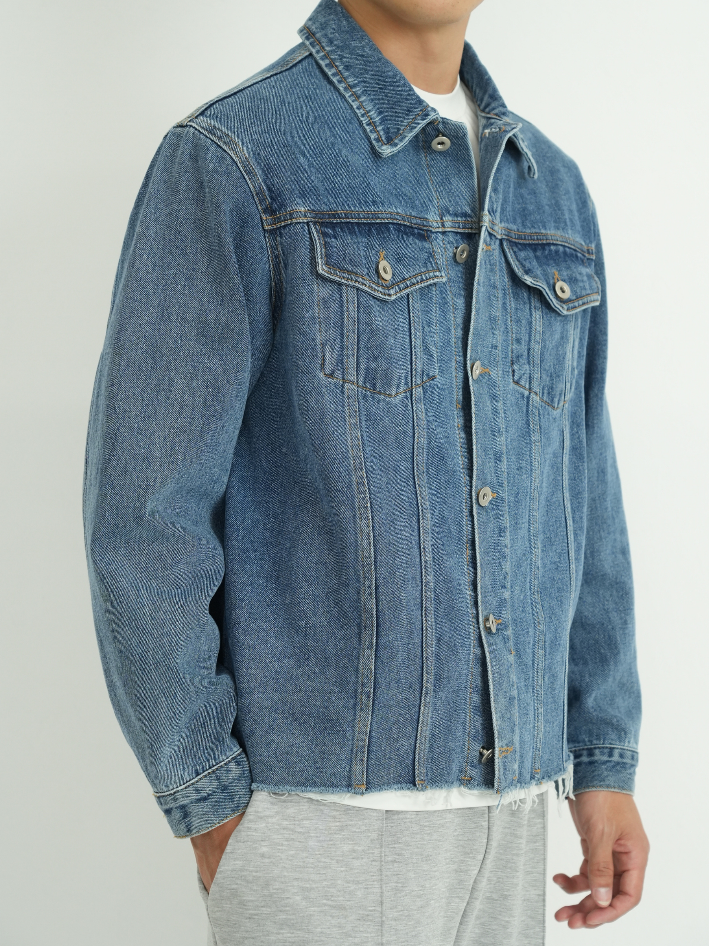 CUT OFF DENIM JACKET