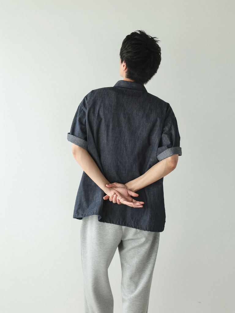 LIGHT DENIM SHIRT