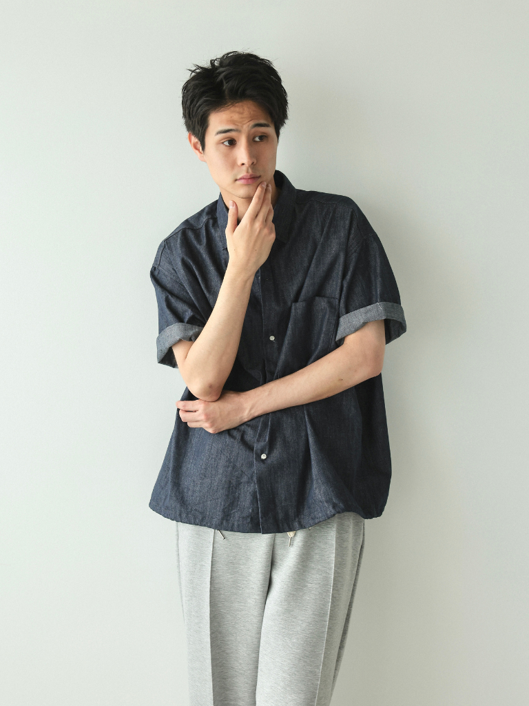 LIGHT DENIM SHIRT