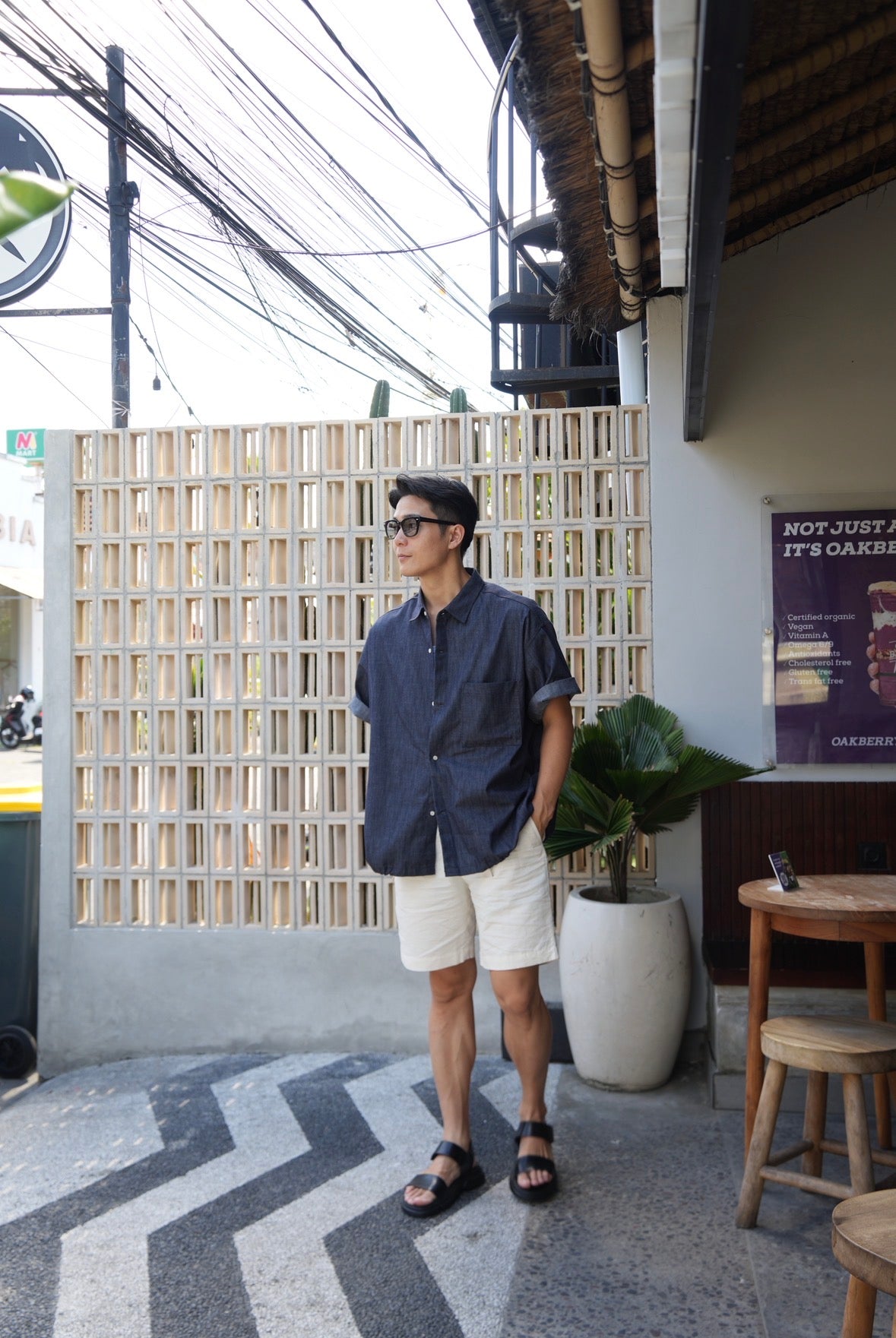 LIGHT DENIM SHIRT