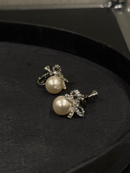 ribbon Pearl earring