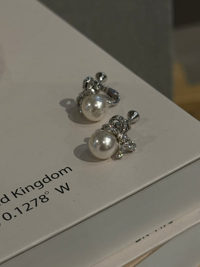 ribbon Pearl earring