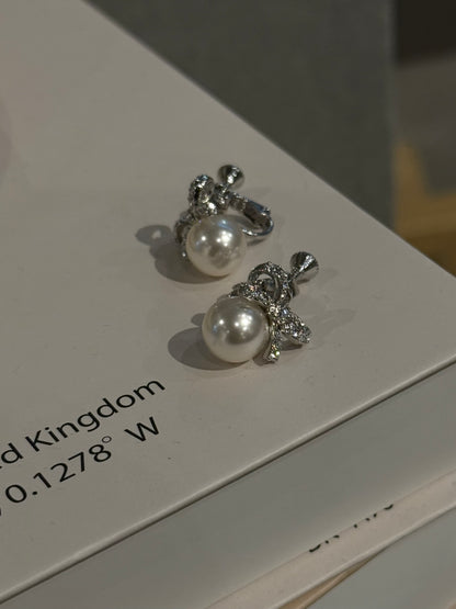 ribbon Pearl earring