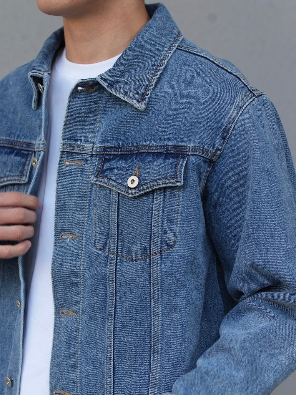 CUT OFF DENIM JACKET