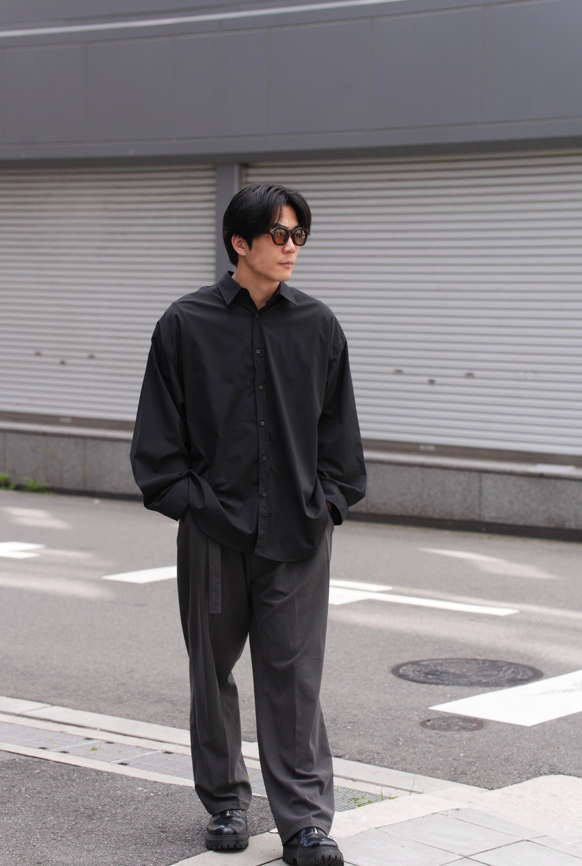MINIMAL OVERSHIRT