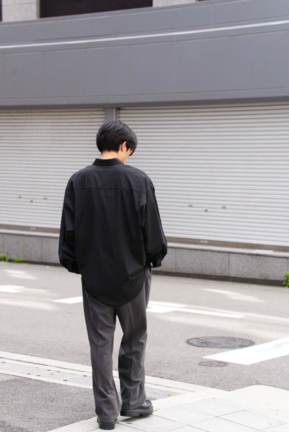 MINIMAL OVERSHIRT