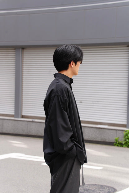 MINIMAL OVERSHIRT