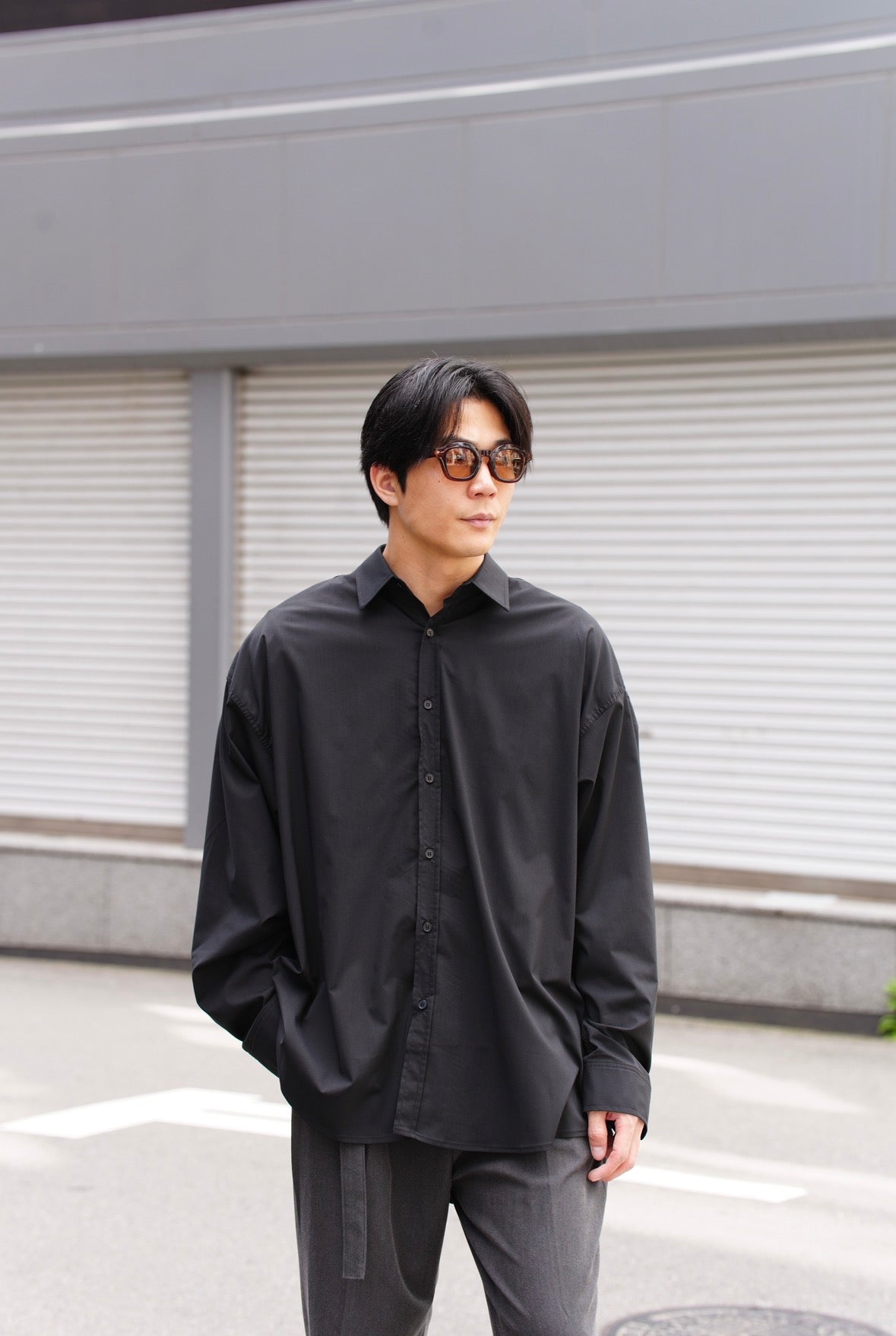MINIMAL OVERSHIRT