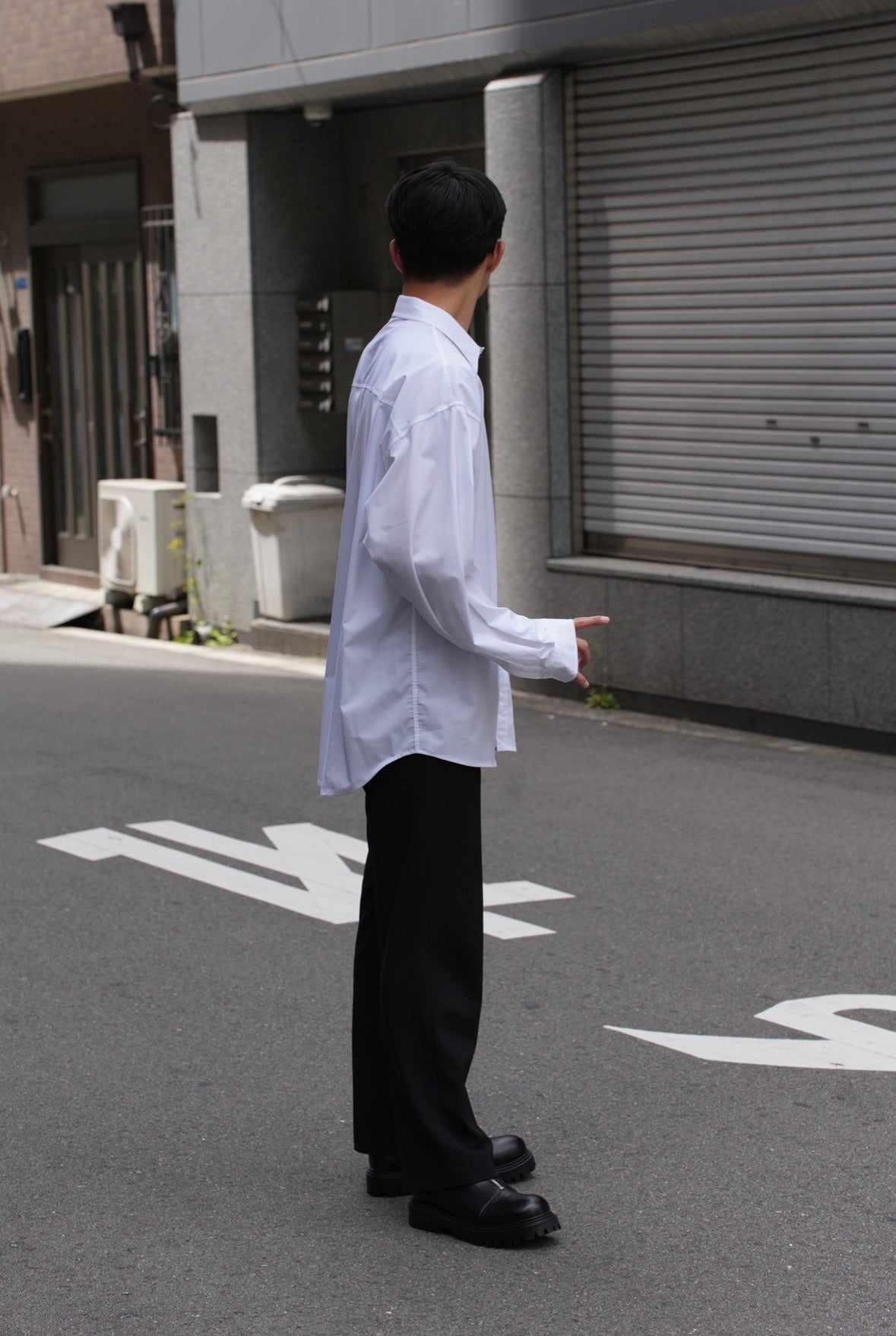 MINIMAL OVERSHIRT