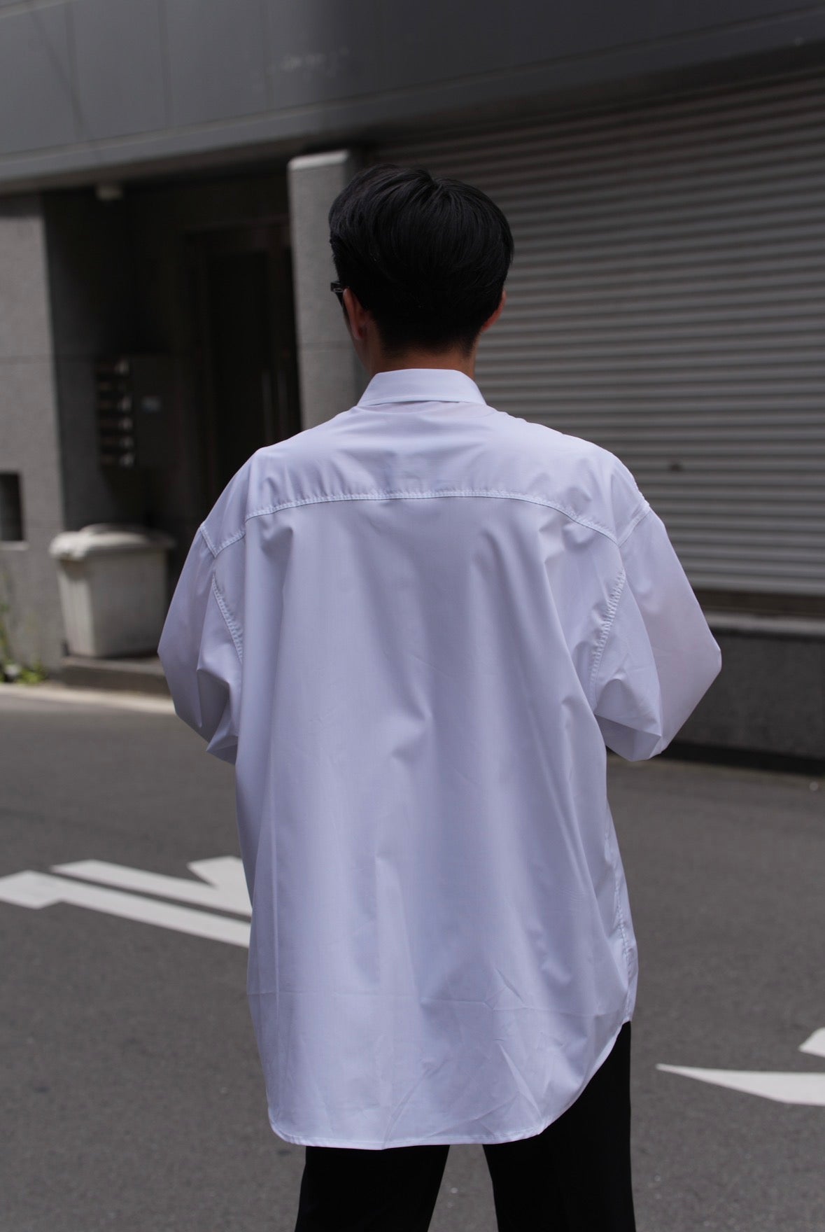 MINIMAL OVERSHIRT