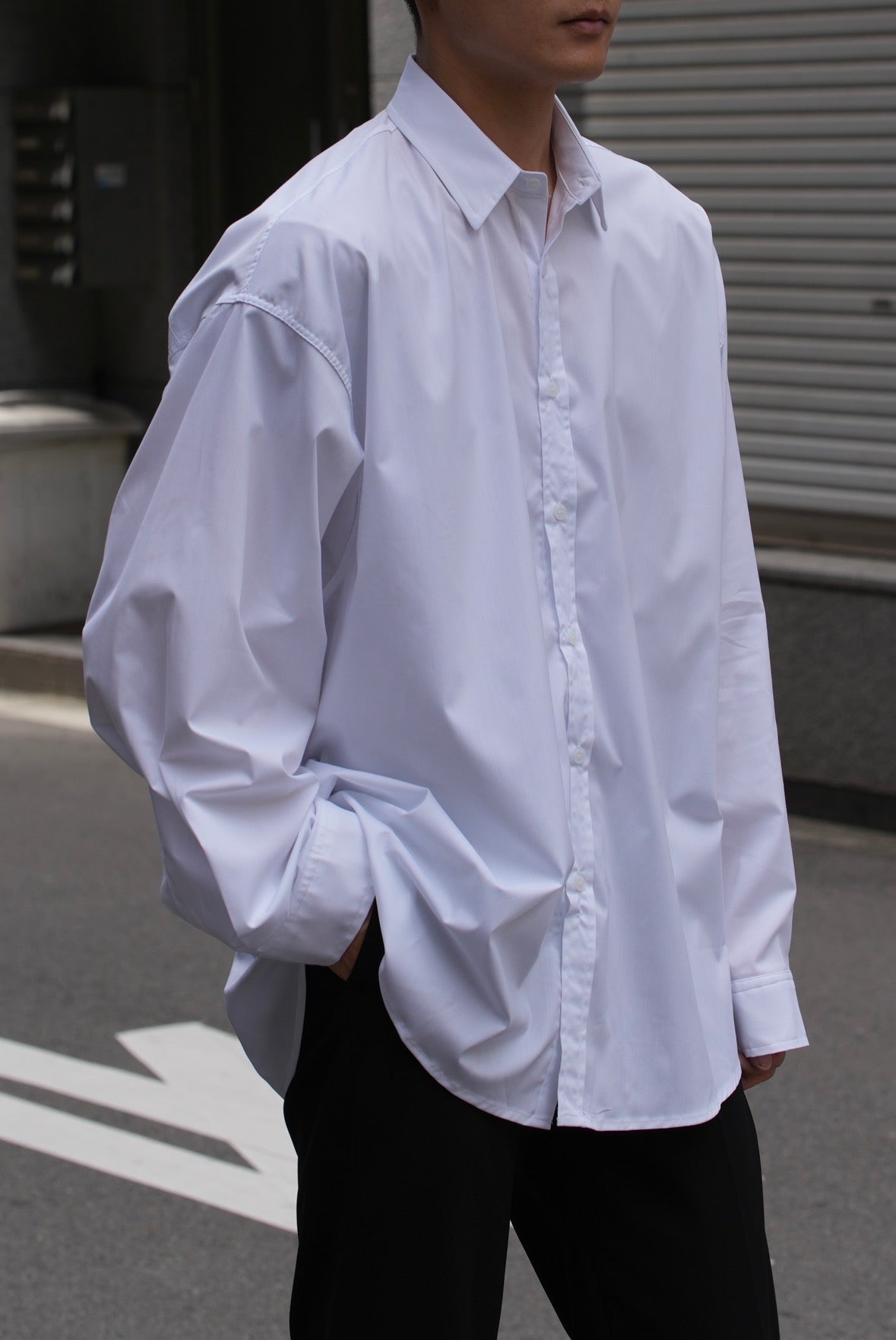 MINIMAL OVERSHIRT