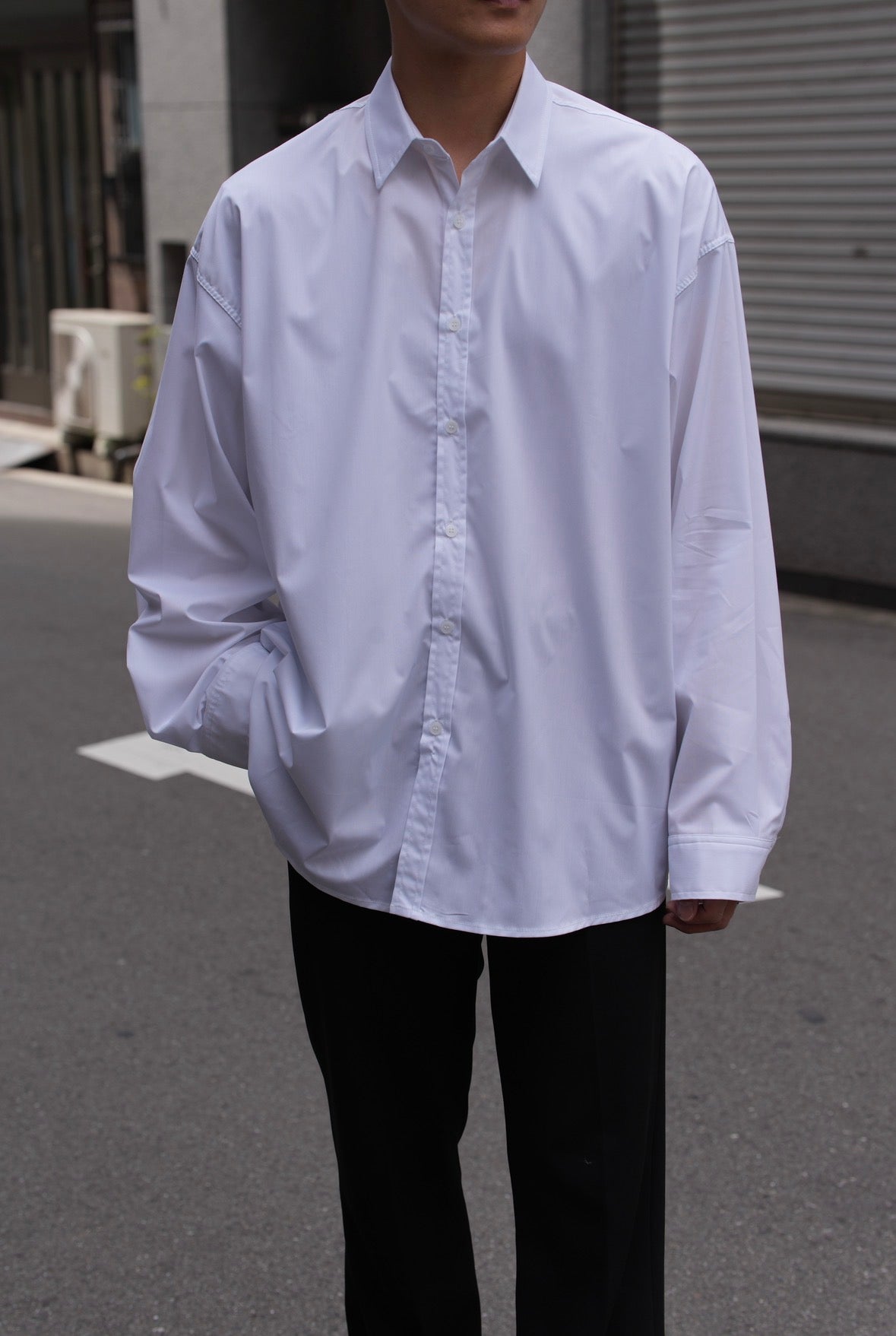 MINIMAL OVERSHIRT