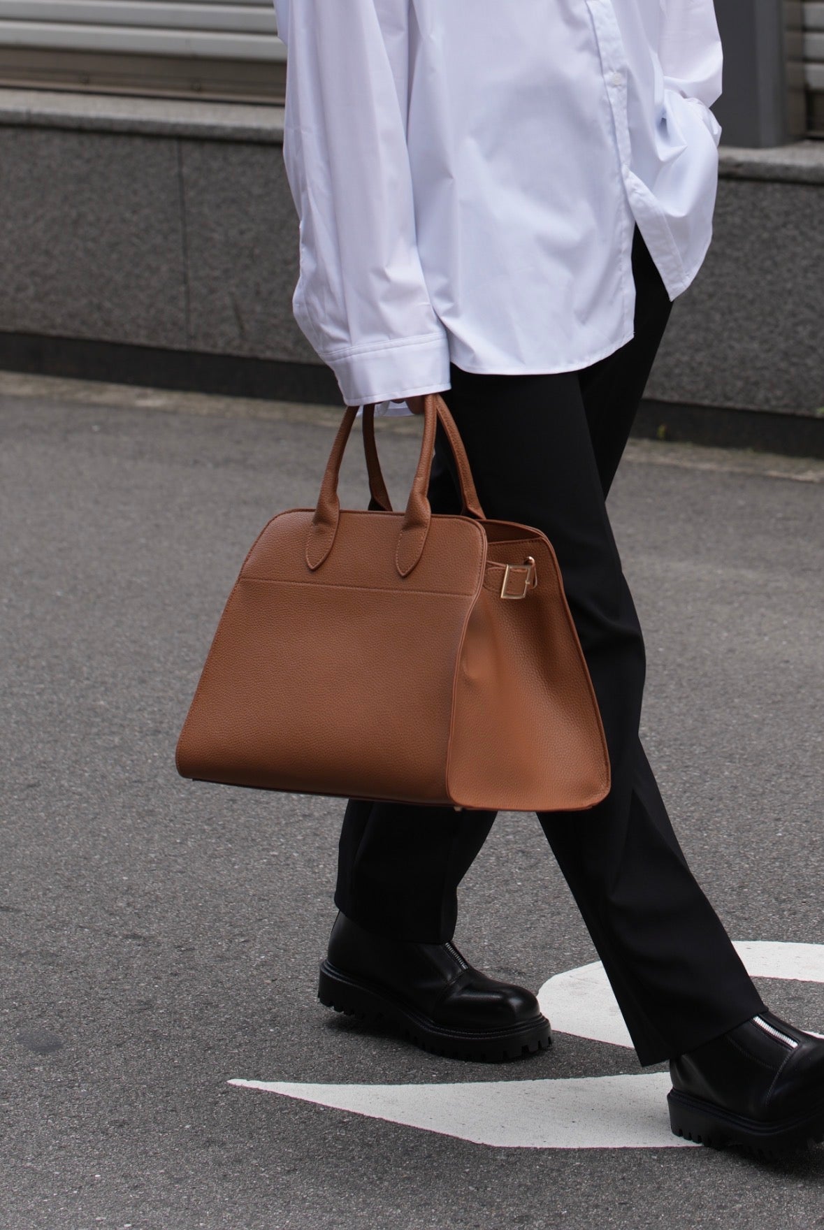 Leather tote bag【M】