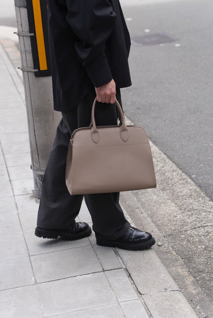Leather tote bag【M】