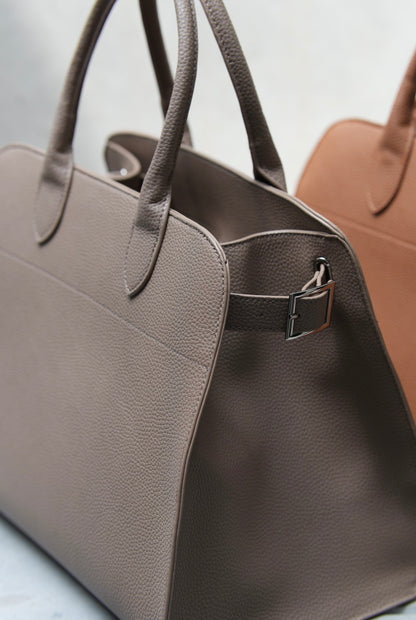 Leather tote bag【M】
