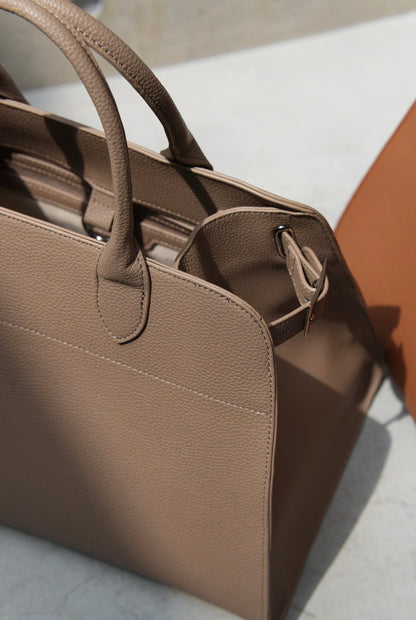 Leather tote bag【M】