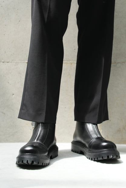 Front zip short boots