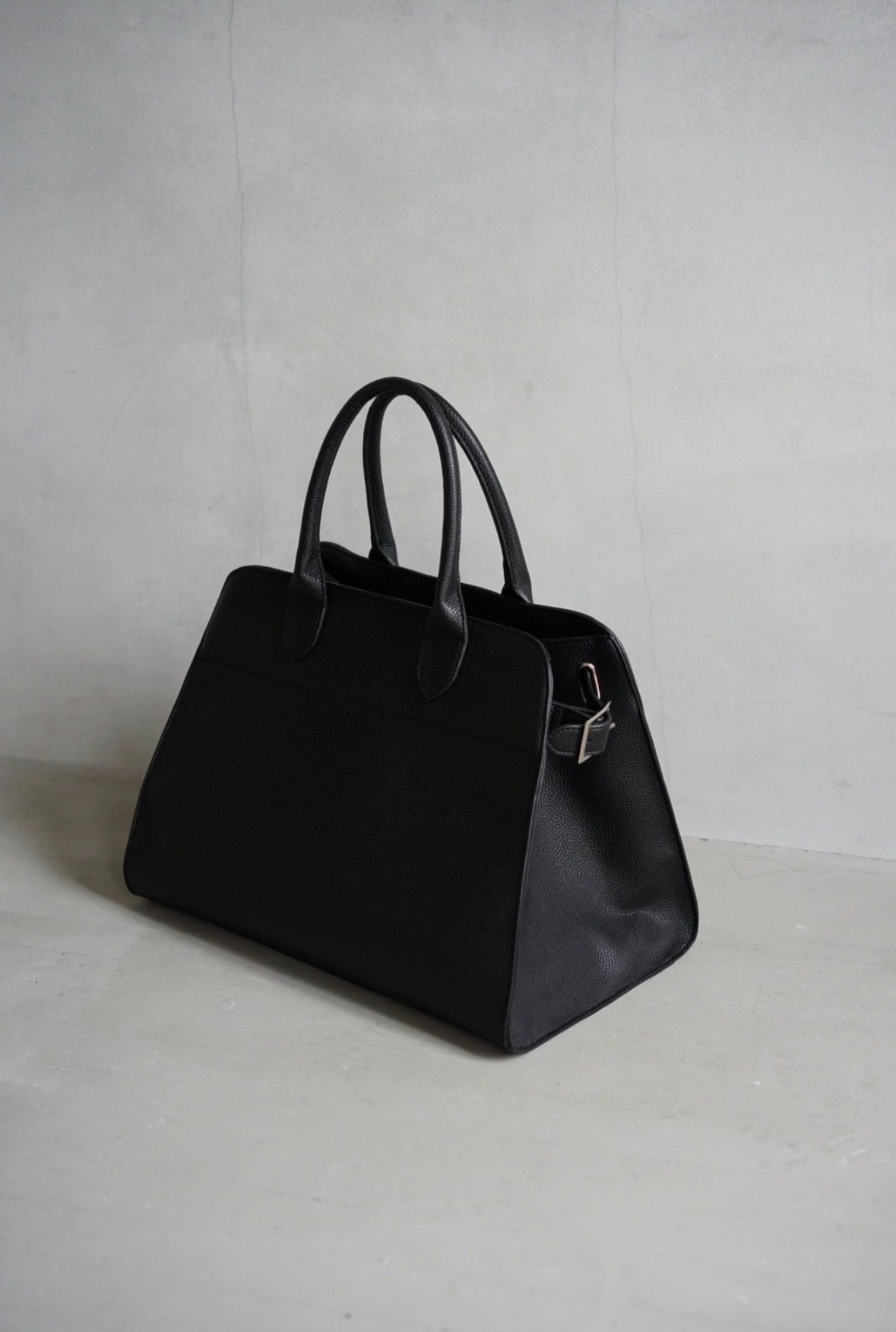 Leather tote bag【M】