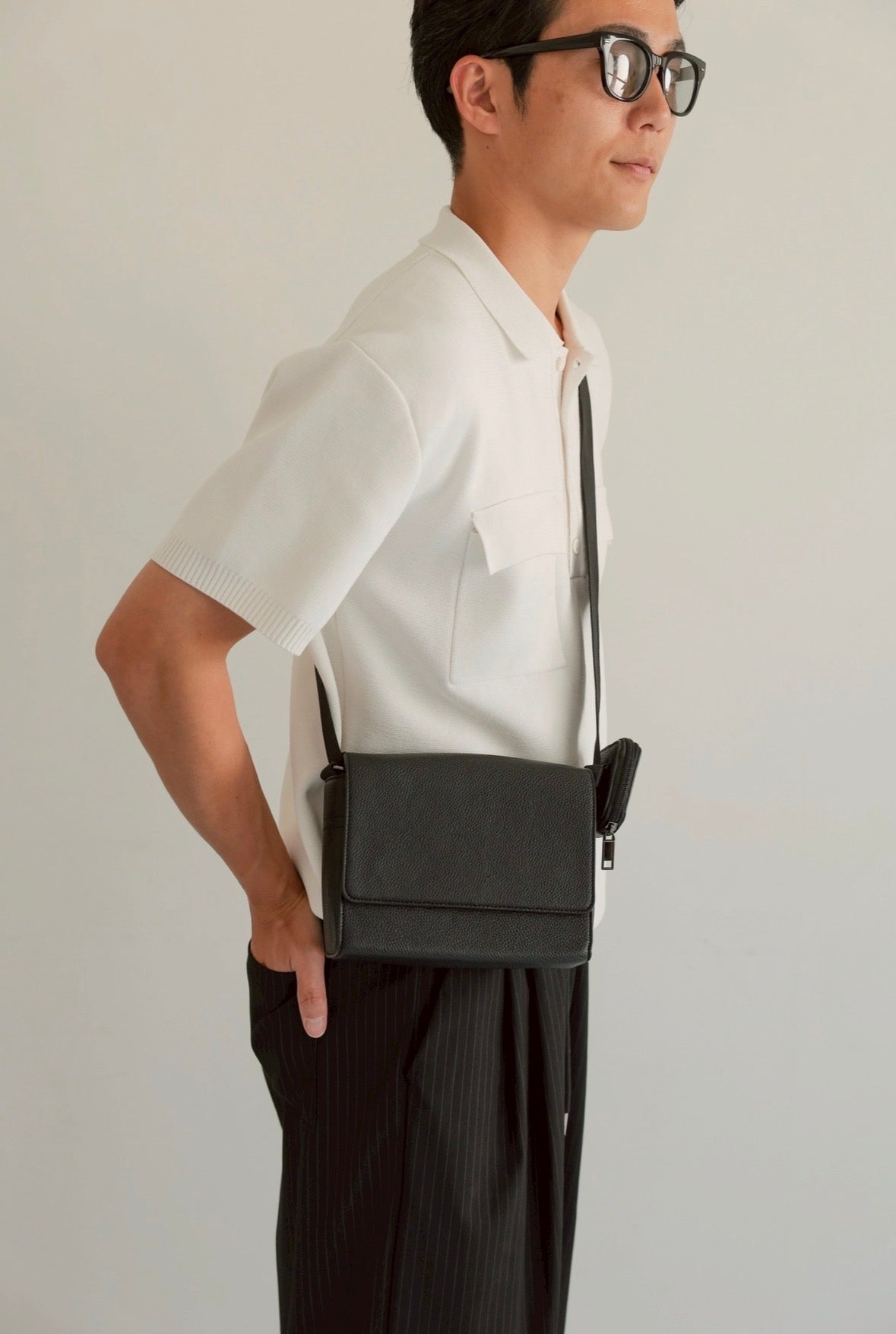 Box shoulder bag
