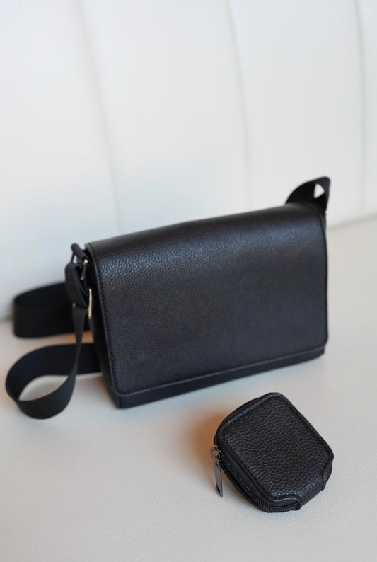 Box shoulder bag