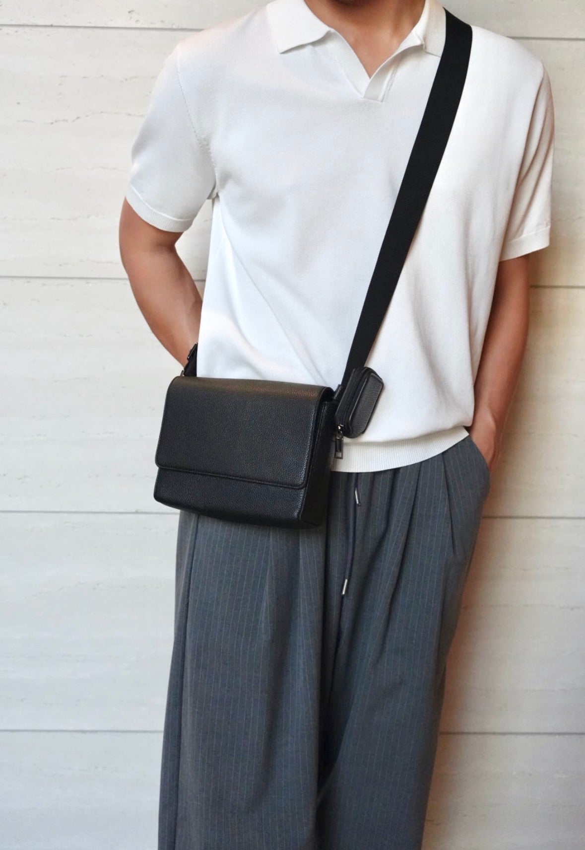 Box shoulder bag